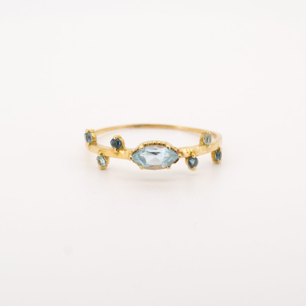 FOTO ref(I2S) nombre(anillo olivo) precio(116.75) decripcion( anillo oro 9k y circonitas)